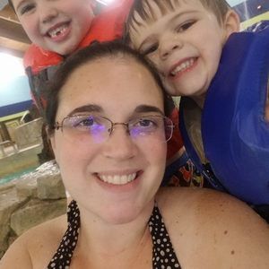 Meet your Posher, Ashley